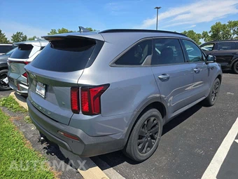 2021 Kia Sorento S – miniatura 3