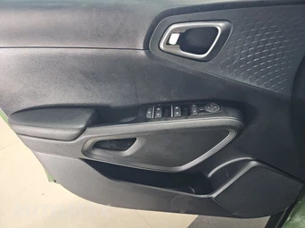 2021 Kia Soul EX - miniatura 9