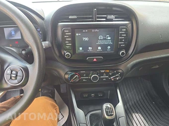 2021 Kia Soul LX - miniatura 10