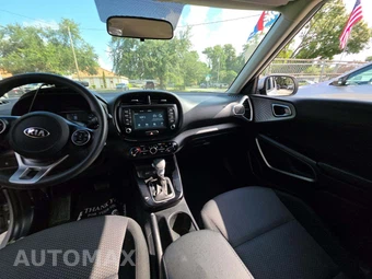 2021 Kia Soul LX - miniatura 10