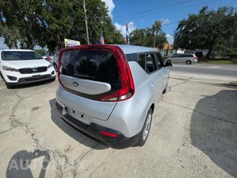 2021 Kia Soul LX - miniatura 3