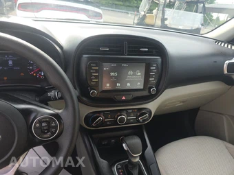 2021 Kia Soul LX - miniatura 11