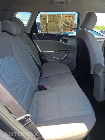 2021 Kia Soul LX - miniatura 16