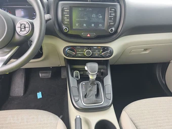 2021 Kia Soul S - miniatura 11
