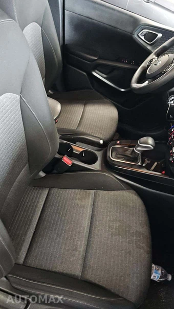 2021 Kia Soul S - miniatura 25