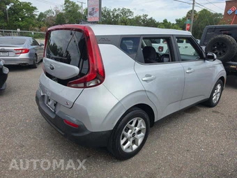 2021 Kia Soul S – miniatura 3