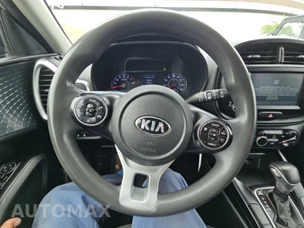 2021 Kia Soul S – miniatura 10