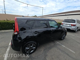 2021 Kia Soul S – miniatura 4