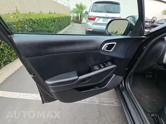 2021 Kia Soul S – miniatura 9