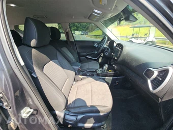 2021 Kia Soul S - miniatura 8