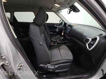 2021 Kia Soul S - miniatura 8