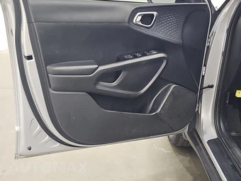 2021 Kia Soul S - miniatura 9