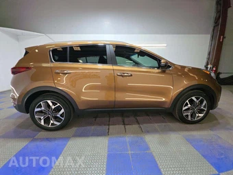 2021 Kia Sportage EX - miniatura 4