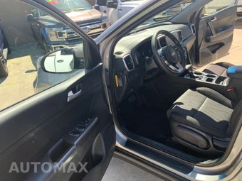 2021 Kia Sportage LX - miniatura 9