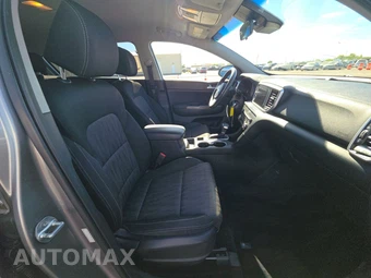 2021 Kia Sportage LX – miniatura 8