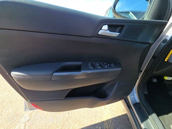 2021 Kia Sportage LX – miniatura 9