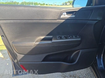 2021 Kia Sportage LX - miniatura 9