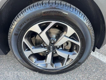 2021 Kia Sportage LX - miniatura 16