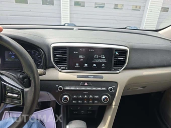 2021 Kia Sportage LX – miniatura 10