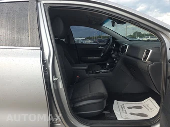 2021 Kia Sportage LX – miniatura 8