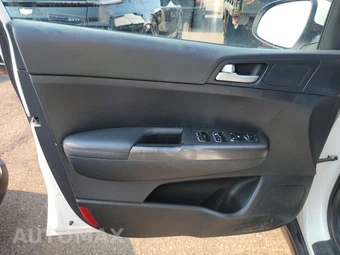 2021 Kia Sportage LX – miniatura 15