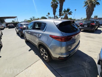 2021 Kia Sportage LX – miniatura 6