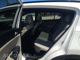 2021 Kia Sportage S – miniatura 14