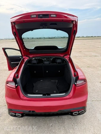 2021 Kia Stinger GT-Line – miniatura 10