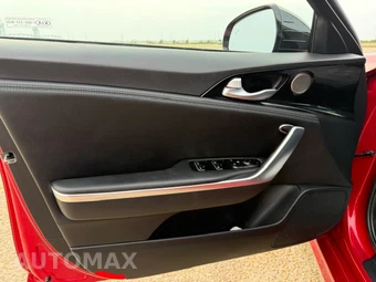 2021 Kia Stinger GT-Line – miniatura 16