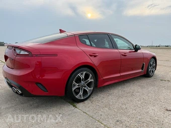 2021 Kia Stinger GT-Line – miniatura 4