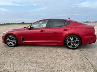 2021 Kia Stinger GT-Line – miniatura 9