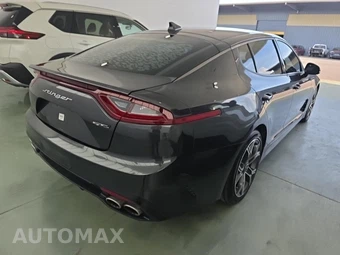 2021 Kia Stinger GT-Line – miniatura 4