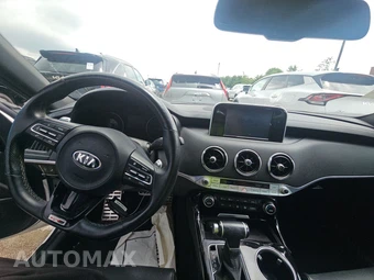 2021 Kia Stinger GT-Line – miniatura 11