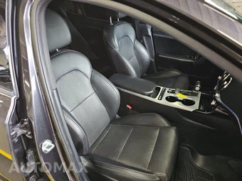2021 Kia Stinger GT1 – miniatura 8