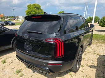 2021 Kia Telluride EX - miniatura 3