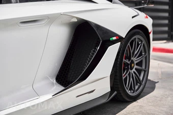 2021 Lamborghini Aventador SVJ Convertible – miniatura 12
