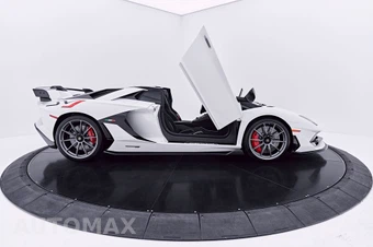 2021 Lamborghini Aventador SVJ Convertible – miniatura 48