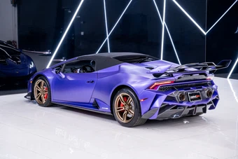 2021 Lamborghini Huracan EVO RWD Convertible – miniatura 23