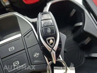 2021 Lamborghini Urus – miniatura 8