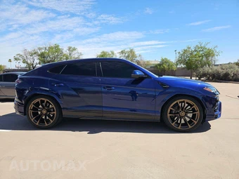 2021 Lamborghini Urus – miniatura 4
