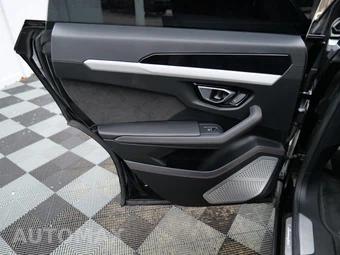 2021 Lamborghini Urus – miniatura 46