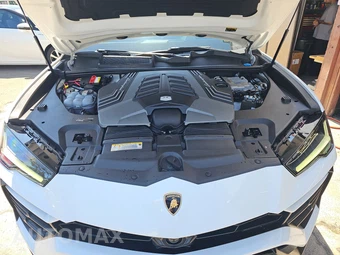 2021 Lamborghini Urus – miniatura 17