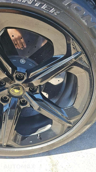 2021 Lamborghini Urus – miniatura 31