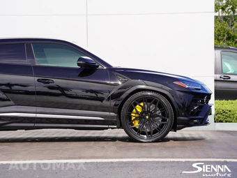 2021 Lamborghini Urus – miniatura 22