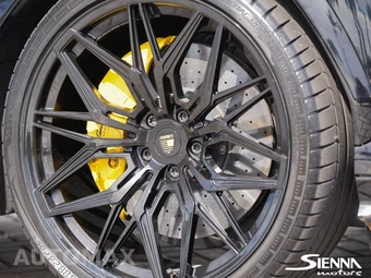 2021 Lamborghini Urus – miniatura 23