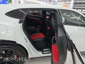 2021 Lamborghini Urus – miniatura 16