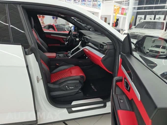 2021 Lamborghini Urus – miniatura 18