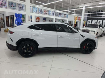 2021 Lamborghini Urus – miniatura 4
