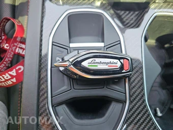 2021 Lamborghini Urus - miniatura 8