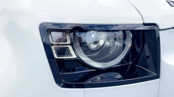 2021 Land Rover Defender 110 S - miniatura 3